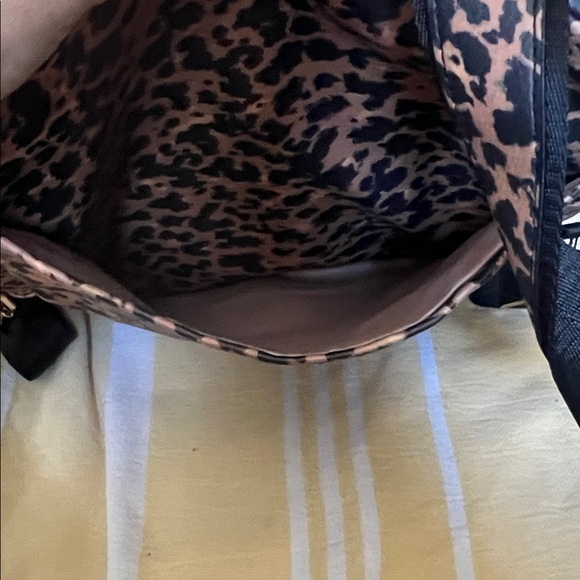 Chic Leopard Print Backpack - Picture 8 of 10